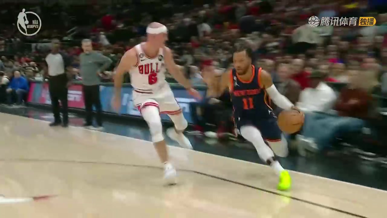 秀??！布倫森腳踝終結(jié)將卡魯索晃倒坐地！再三分殺死比賽（布倫森集錦）