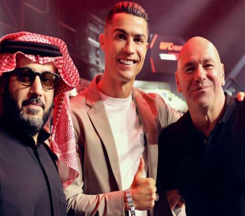 曼聯(lián)新收購傳聞真相揭秘，曝阿聯(lián)酋財團考慮報價！格雷澤估值52億